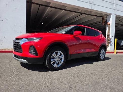 Used 2022 Chevrolet Blazer LT image 2