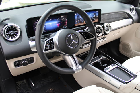 Certified 2025 Mercedes-Benz GLB 250 4MATIC image 5