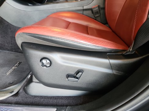 Used 2018 Dodge Durango SRT w/ SRT Interior Appearance Group image 14