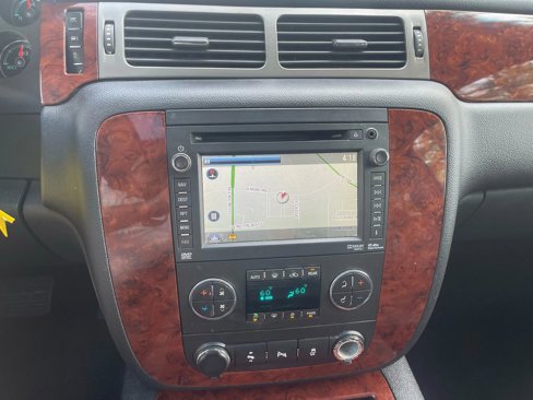 Used 2013 Chevrolet Tahoe LTZ image 19