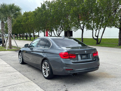 Used 2018 BMW 330i xDrive Sedan w/ Convenience Package image 6