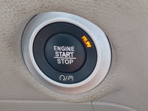 Used 2020 Chrysler Pacifica Limited image 25
