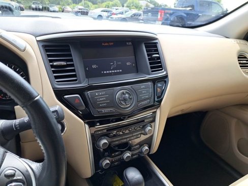 Used 2017 Nissan Pathfinder SV w/ Cargo Package image 24