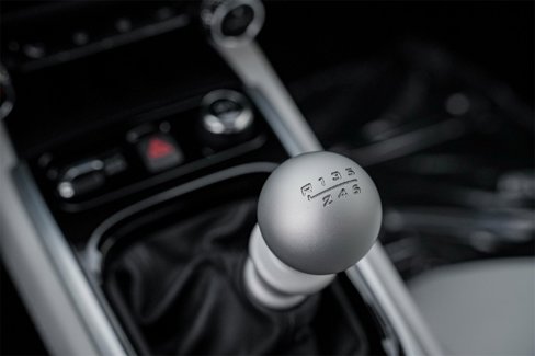 New 2025 Lotus Emira image 31
