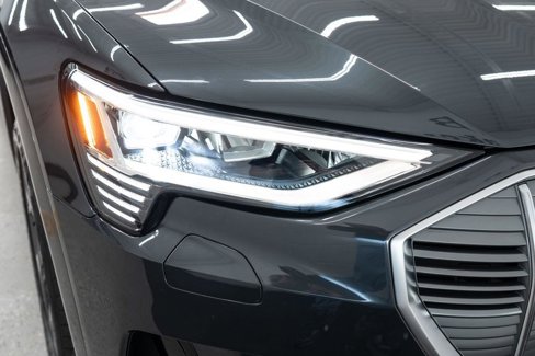 Used 2021 Audi e-tron Premium image 43