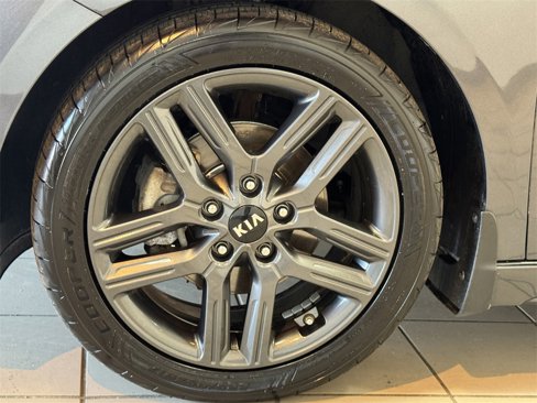 Used 2020 Kia Forte GT-Line w/ GT-Line Premium Package image 16