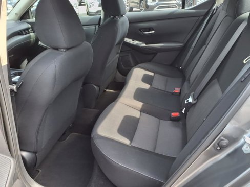 Used 2022 Nissan Sentra SV image 5