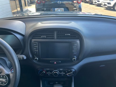 Used 2023 Kia Soul LX w/ Option Group 015 image 18