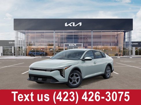New 2025 Kia K4 LXS image 1