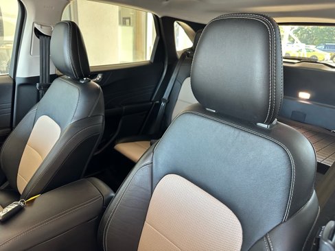 Certified 2021 Ford Escape Titanium w/ Titanium Elite Package image 22