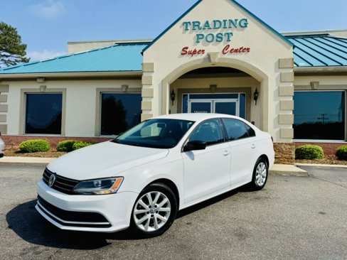 Used 2015 Volkswagen Jetta SE image 3