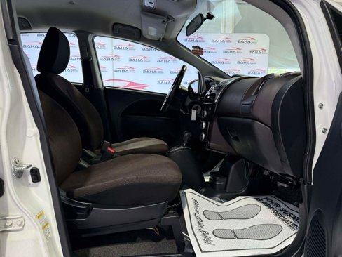 Used 2012 Mitsubishi i ES image 46