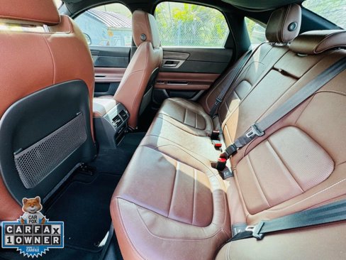 Used 2016 Jaguar XF S image 13