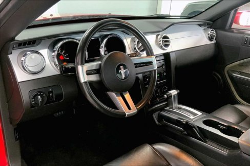 Used 2006 Ford Mustang GT image 2
