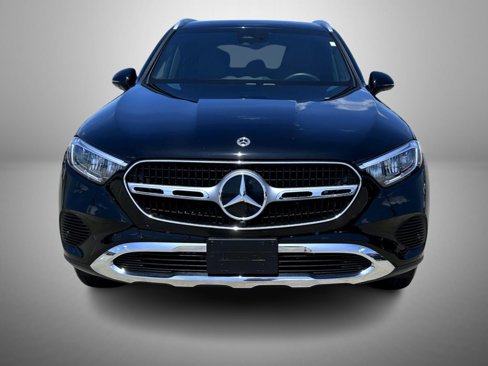 Used 2024 Mercedes-Benz GLC 300 4MATIC image 2