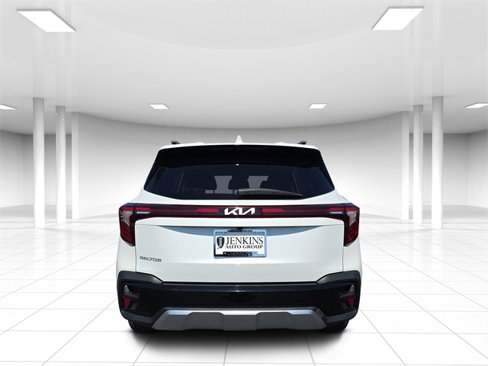 Certified 2024 Kia Seltos S image 4