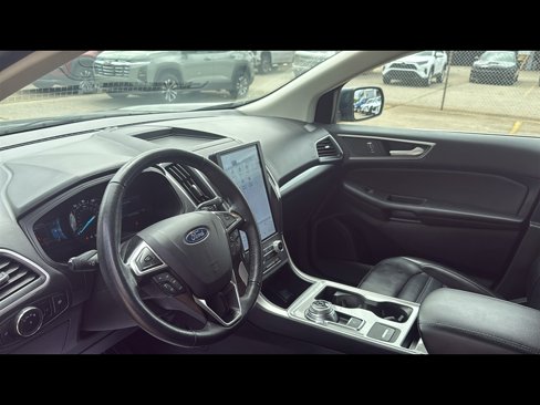 Used 2023 Ford Edge SEL image 9