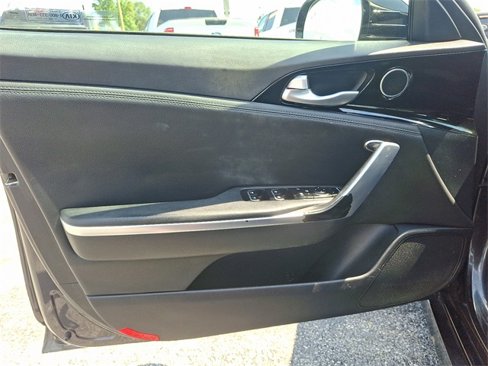 Used 2020 Kia Stinger GT-Line image 13