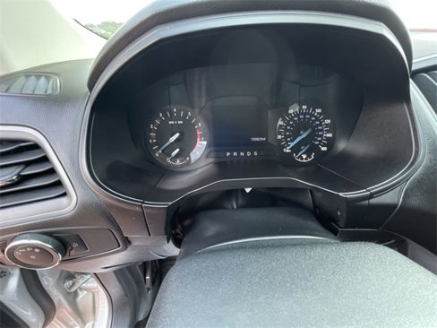 Used 2018 Ford Edge SE image 13