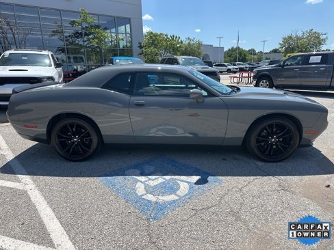 Used 2018 Dodge Challenger SXT w/ Blacktop Package image 37