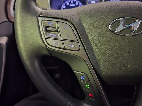 Used 2017 Hyundai Santa Fe Limited image 19