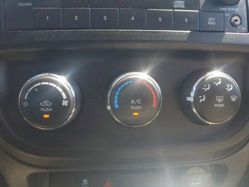 Used 2011 Jeep Compass 2WD image 20