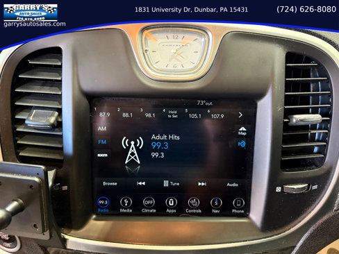 Used 2018 Chrysler 300 Limited image 19