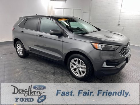 Used 2023 Ford Edge SEL image 3