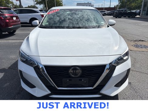 Used 2021 Nissan Sentra SV image 2