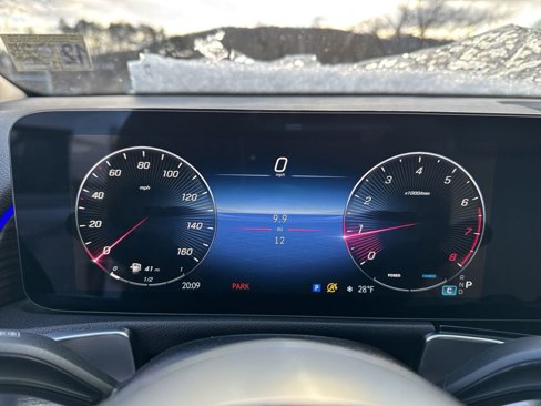 New 2025 Mercedes-Benz GLB 250 4MATIC image 19