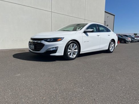 Used 2022 Chevrolet Malibu LT image 3