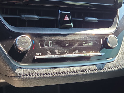 Used 2023 Toyota Corolla SE image 19