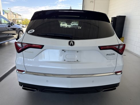 Used 2022 Acura MDX FWD w/ Technology Package image 7