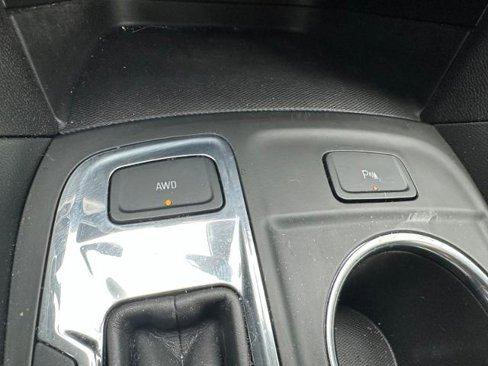 Used 2024 Chevrolet Equinox LT image 36