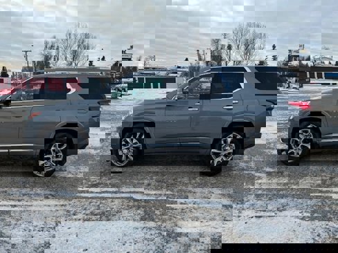 Used 2019 Chevrolet Traverse Premier image 4