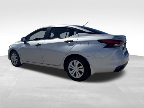 Used 2024 Nissan Versa S w/ Trunk Package image 3