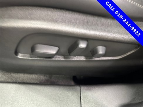 Used 2022 Cadillac XT4 Premium Luxury w/ Cold Weather Package image 23