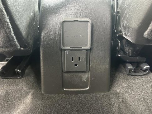 Certified 2022 Chevrolet Trax LT w/ Sport Edition image 28