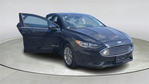 Used 2019 Ford Fusion SE image 8