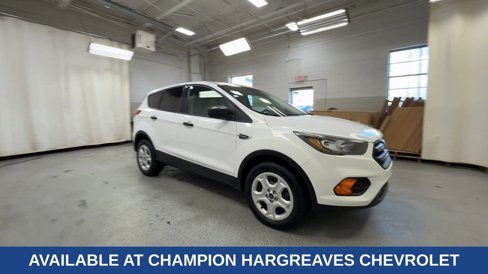 Used 2019 Ford Escape S image 3
