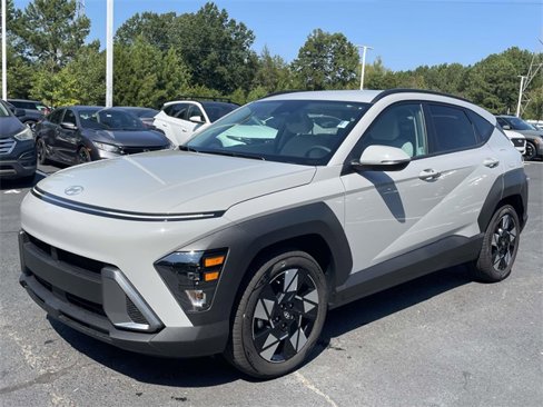 Certified 2025 Hyundai Kona SEL image 3