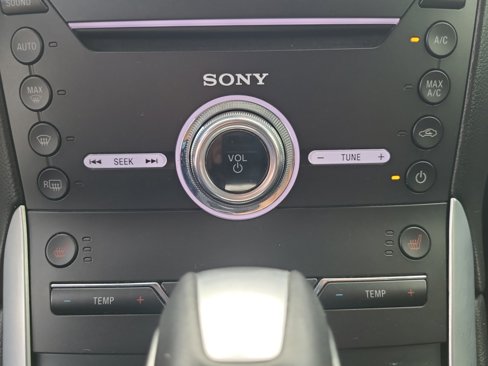 Used 2018 Ford Edge Titanium image 16