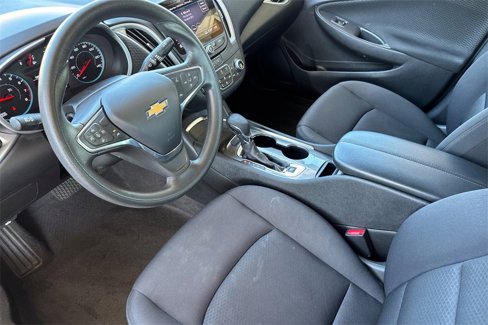 Used 2023 Chevrolet Malibu LT image 4