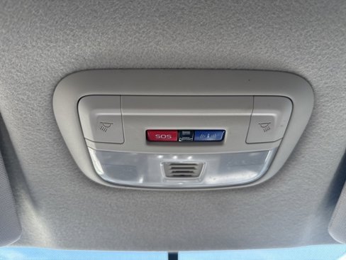 Used 2017 Subaru Crosstrek 2.0i Limited image 30