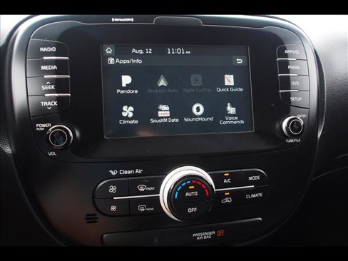 Used 2019 Kia Soul + image 27