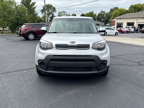 Used 2017 Kia Soul w/ Convenience Package image 2