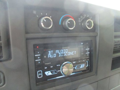 Used 2014 Chevrolet Express 2500 image 35
