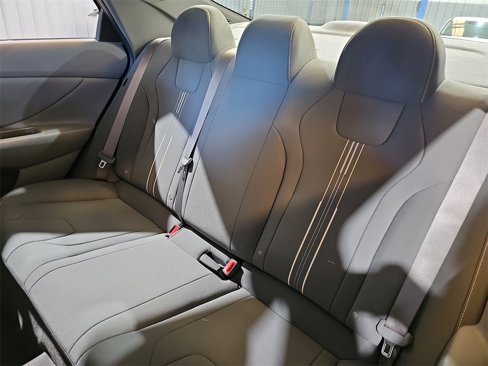 New 2025 Hyundai Elantra Sport image 13