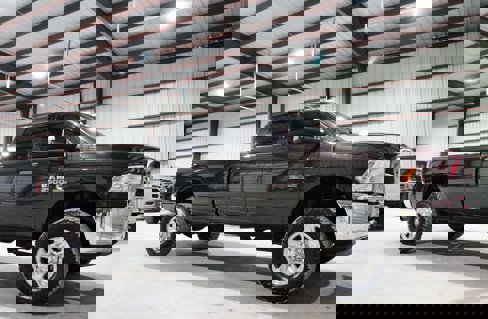 Used 2017 RAM 2500 Tradesman w/ Chrome Appearance Group image 16