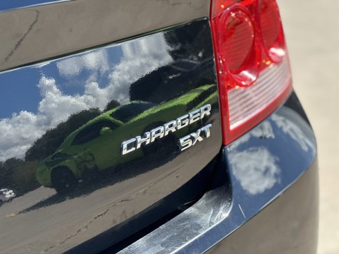 Used 2010 Dodge Charger SXT image 26
